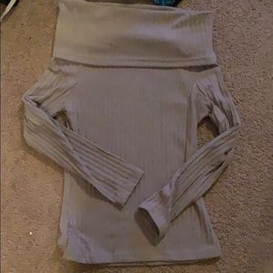 Off the shoulder shirt long sleeve